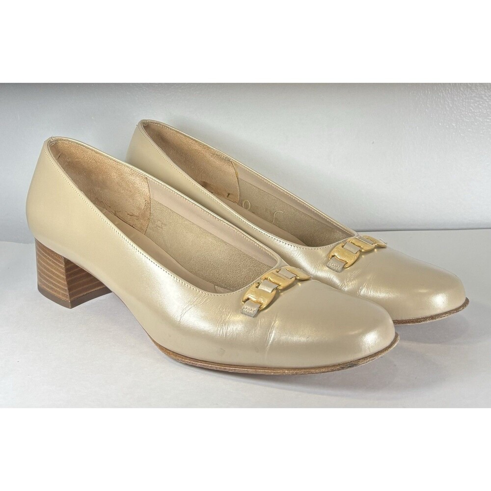 Salvatore Ferragamo Womens Shoe Beige Metallic Model Because Size 8 2A Heel 4cm